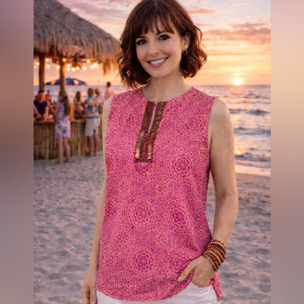 Tommy Bahama Fuchsia Medallion Print Top w/Copper Metallic Beaded Placket Size M